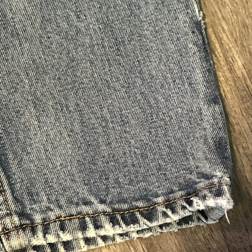 Levi’s 505 30x29 Light Wash Jean